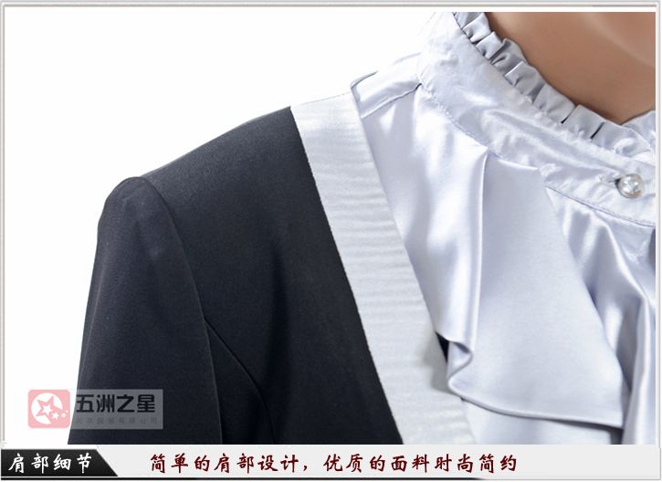 簡(jiǎn)單的肩部設(shè)計(jì)，優(yōu)質(zhì)的面料時(shí)尚簡(jiǎn)約